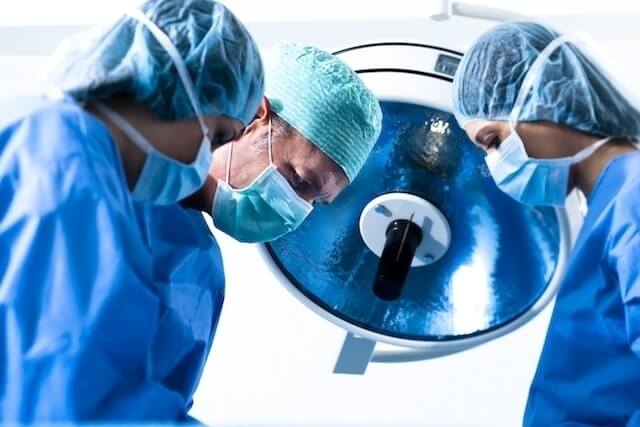 cirurgia perinoplastia pelo sus